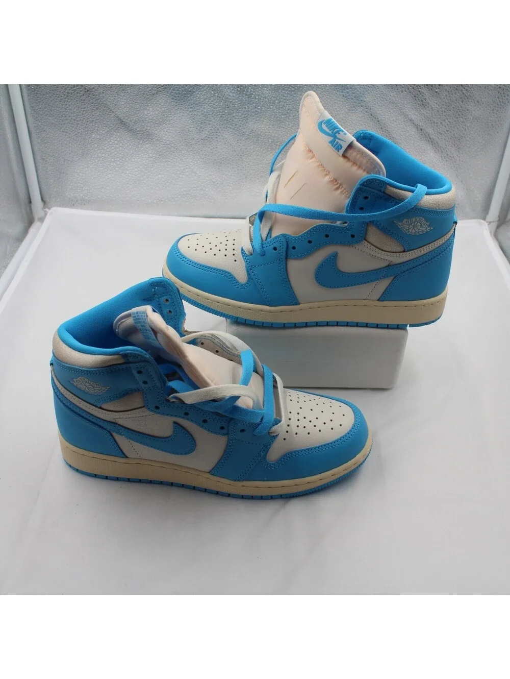 Air Jordan 1 Retro High OG UNC Reimagined Size 6Y Women 7.5 Sneaker Blue Sail